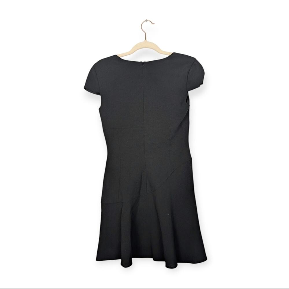Black Halo Black Chipley Mini Scoop Neck Fit & Flare Dress Size 4 - Picture 2 of 9